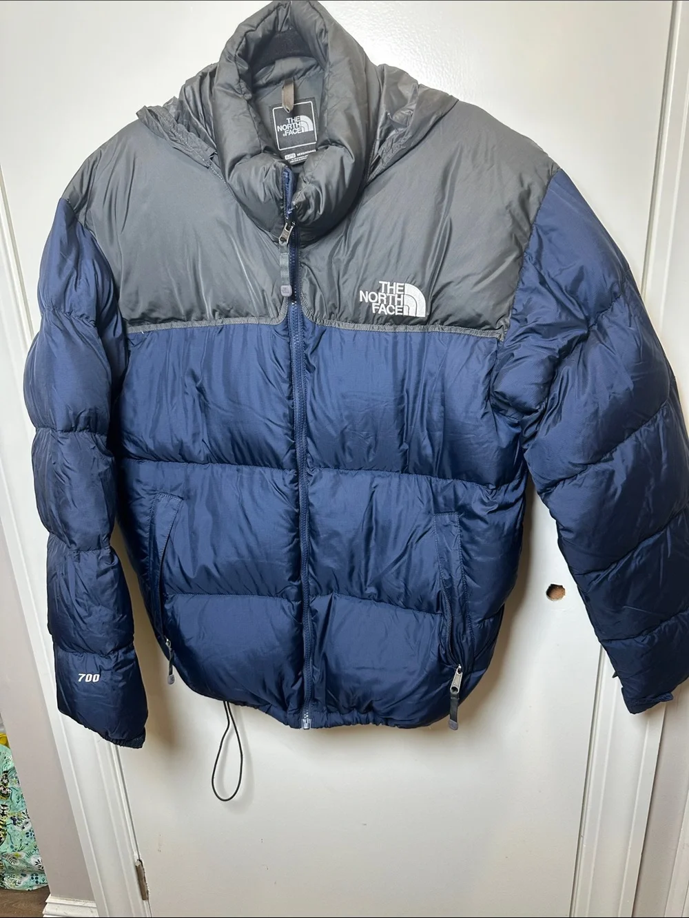 The North Face Navy and Black Men's Down Puffer Jacket (26)
